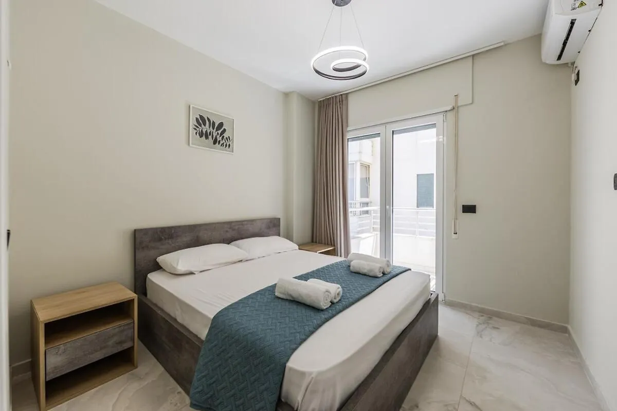 Relax Seafront Apartment By Ps Golem  Αλβανία